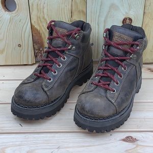 Women’s Size 8 American Eagle Outfitters Vintage Style Brown Leather Hiking Boot